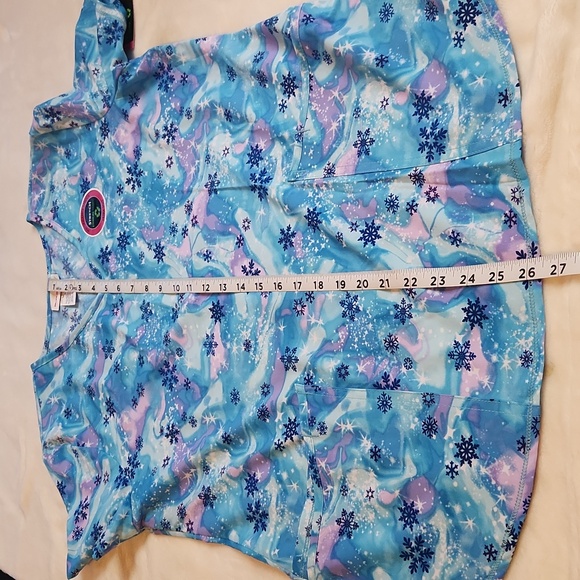 Holiday, Christmas,  Frosty, Snowman, Snowflake Workwear Nurse Scrubs (Set 3) - Picture 2 of 9